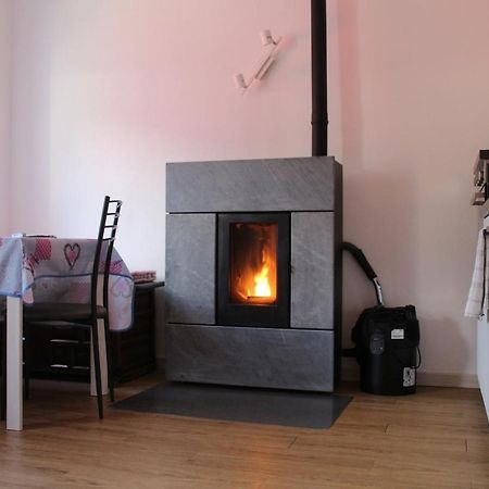 Airolo With Private Parking Apartment Exterior photo