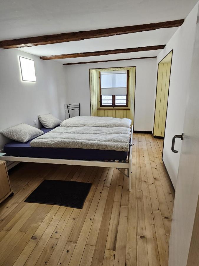 Airolo With Private Parking Apartment Exterior photo