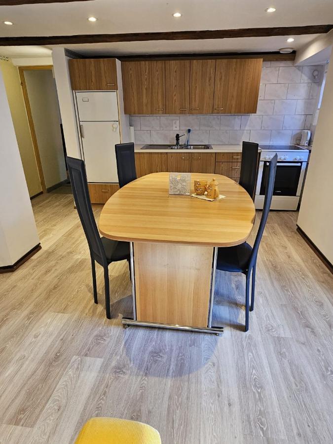 Airolo With Private Parking Apartment Exterior photo