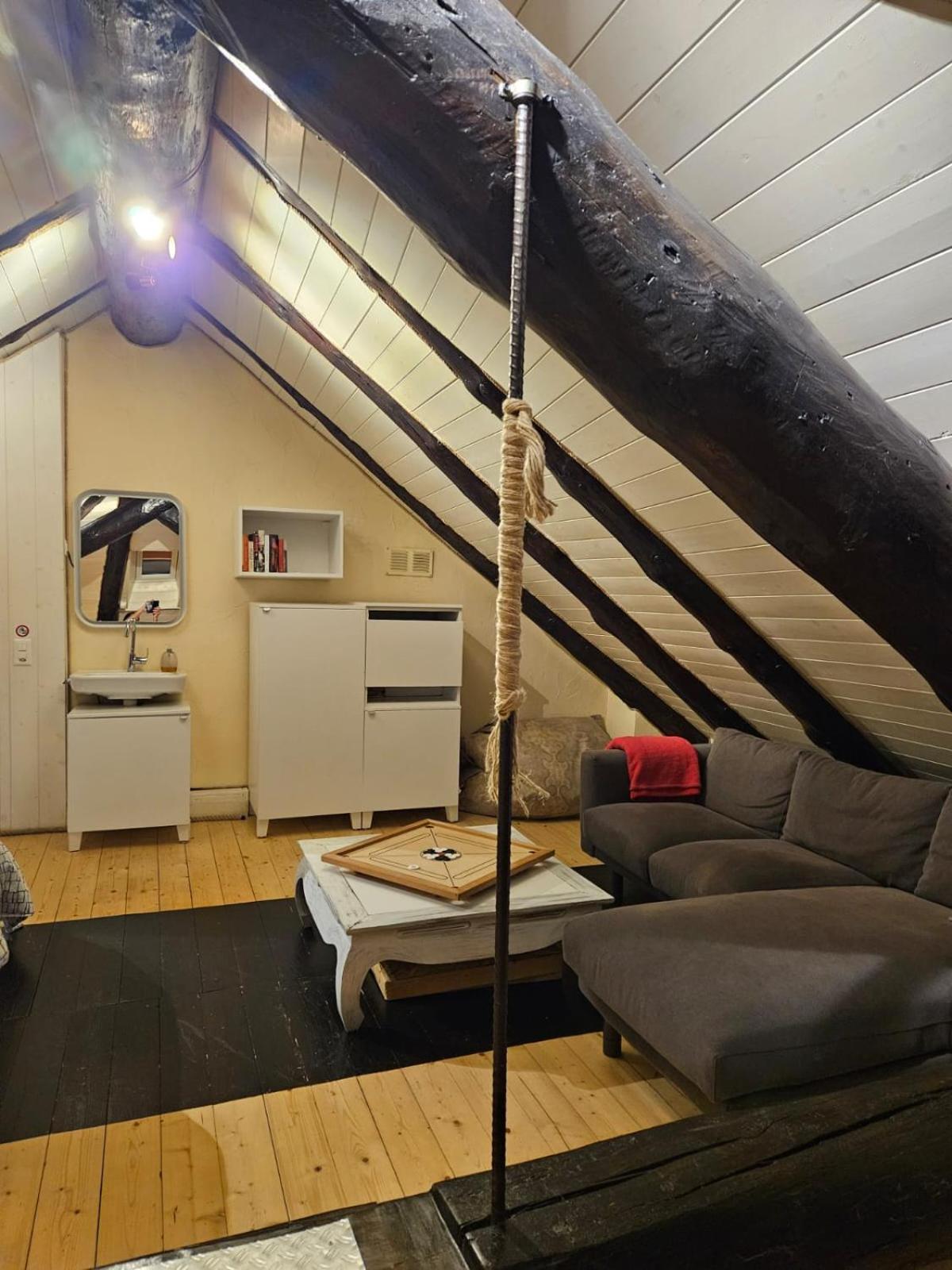 Airolo With Private Parking Apartment Exterior photo
