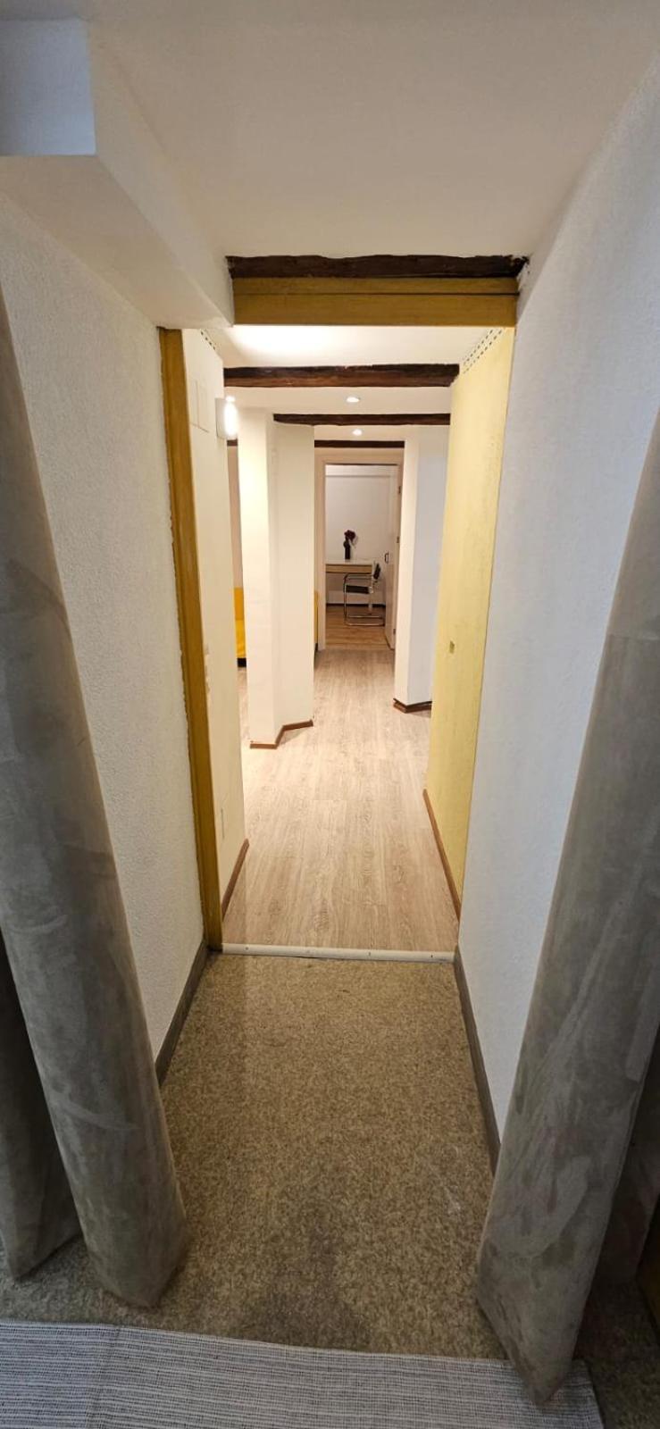 Airolo With Private Parking Apartment Exterior photo