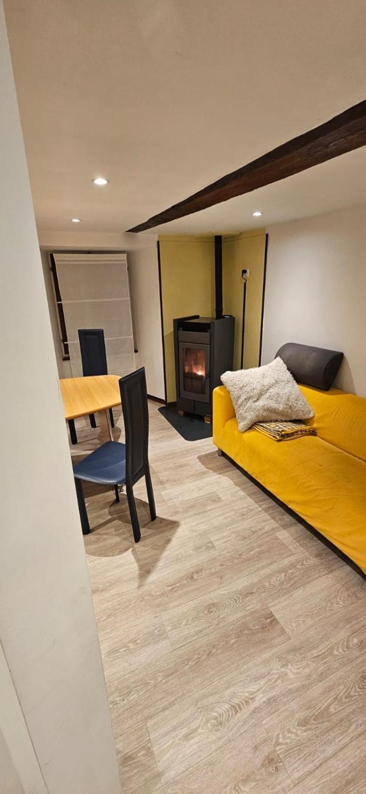 Airolo With Private Parking Apartment Exterior photo
