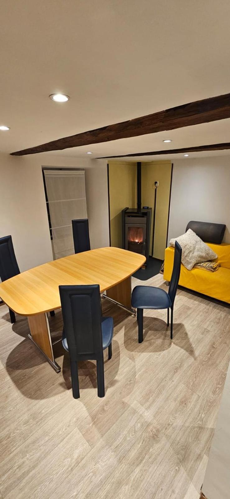 Airolo With Private Parking Apartment Exterior photo
