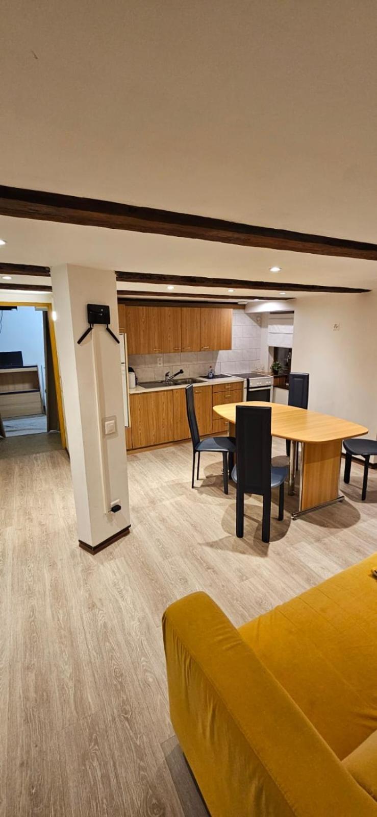 Airolo With Private Parking Apartment Exterior photo