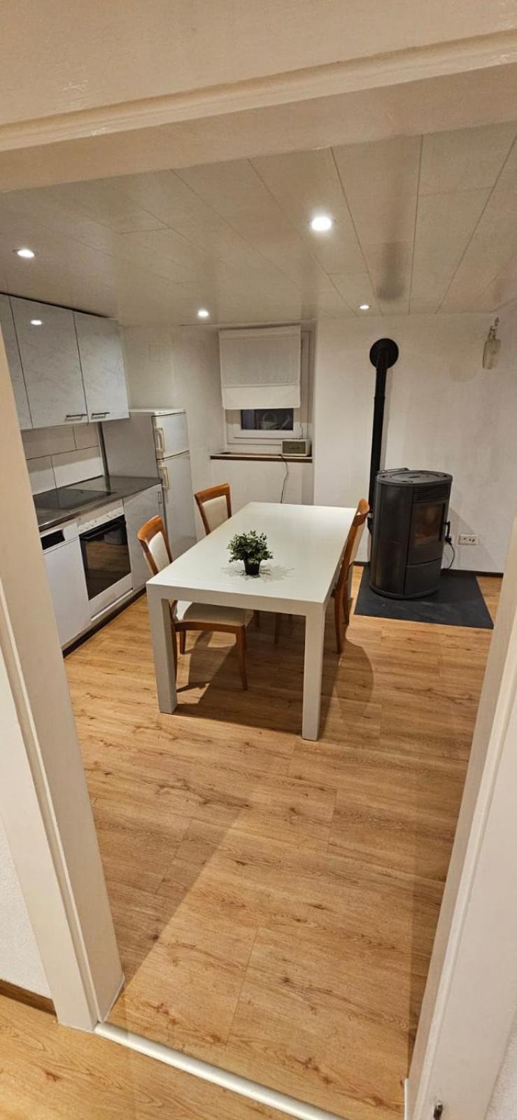 Airolo With Private Parking Apartment Exterior photo
